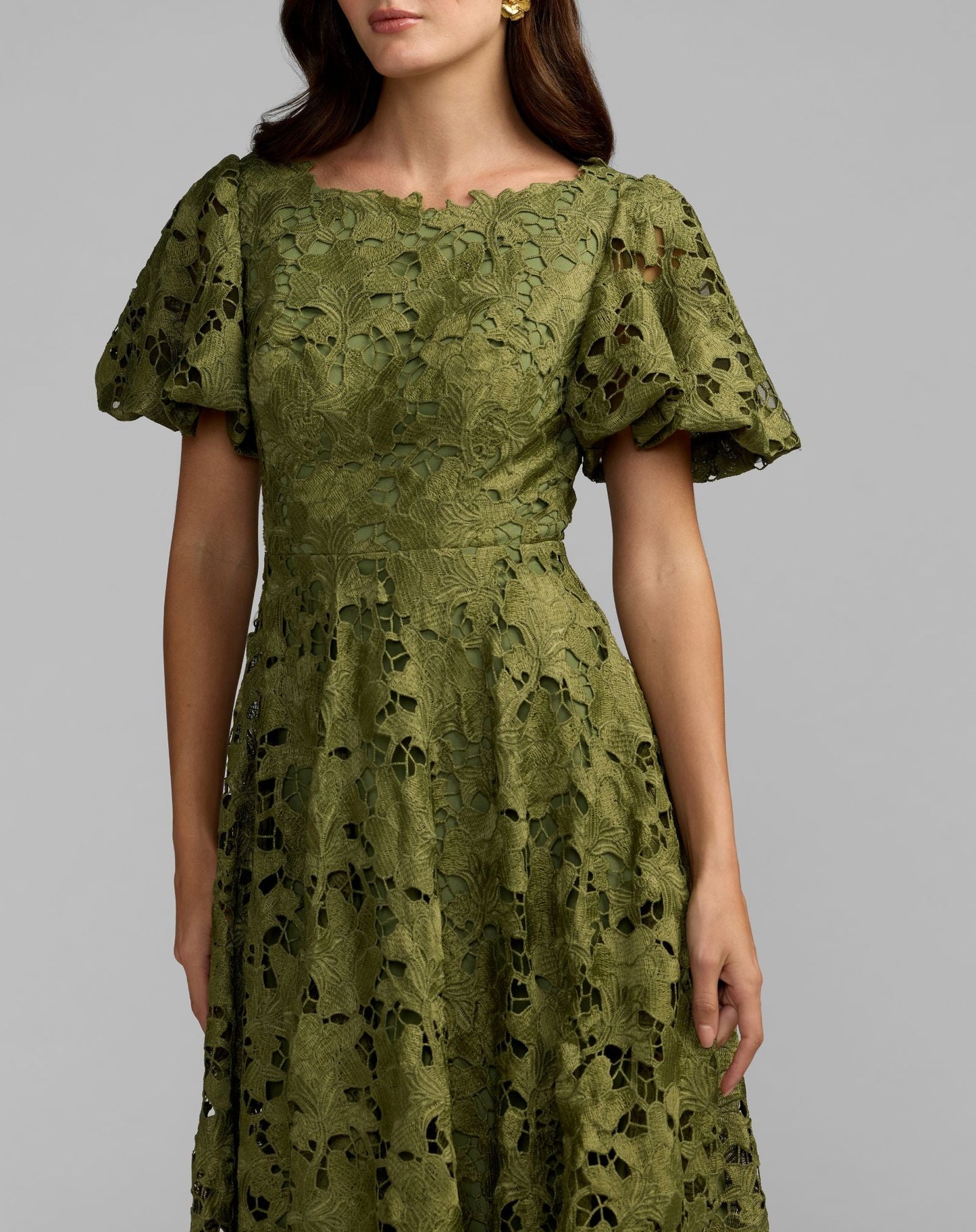 Green Floral Lace Flutter Sleeve Midi Dress
