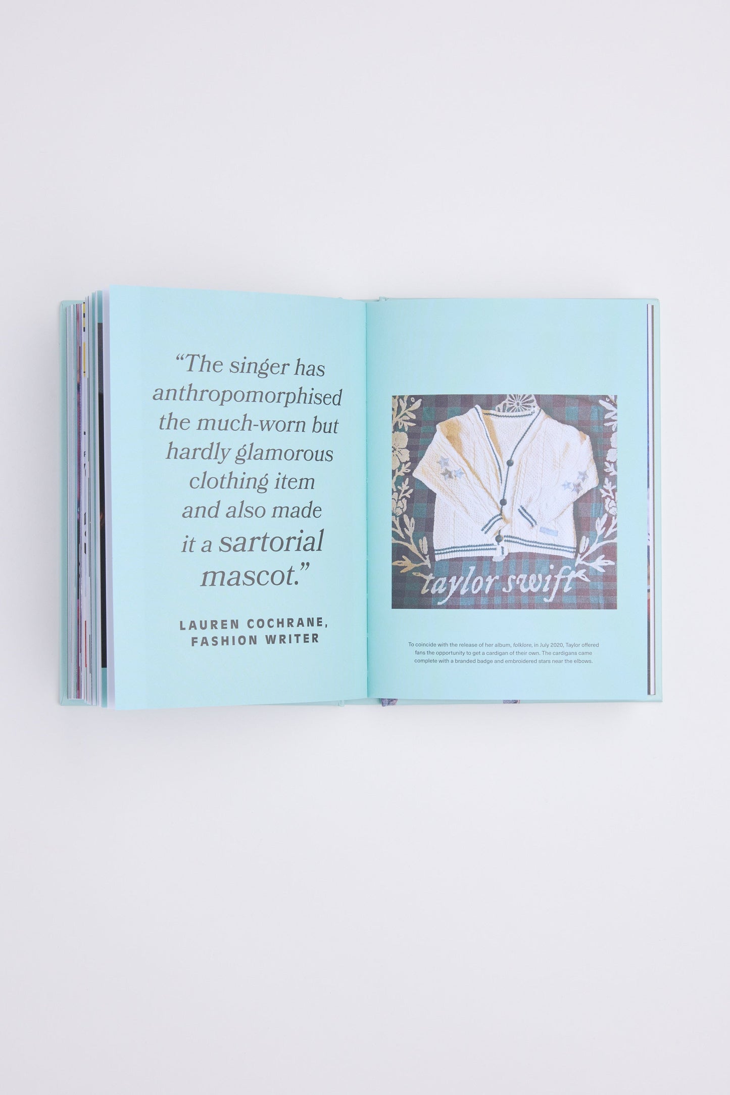 Icons of Style: Taylor Swift Book