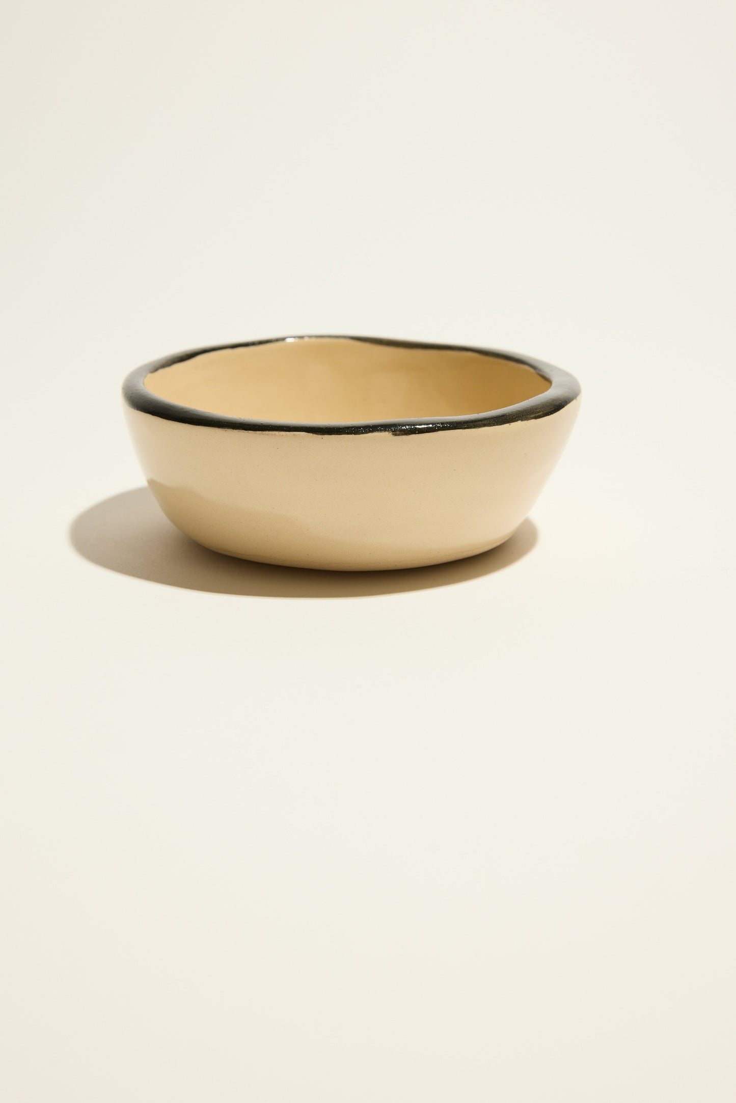 Magnolia Lane Bow Dish