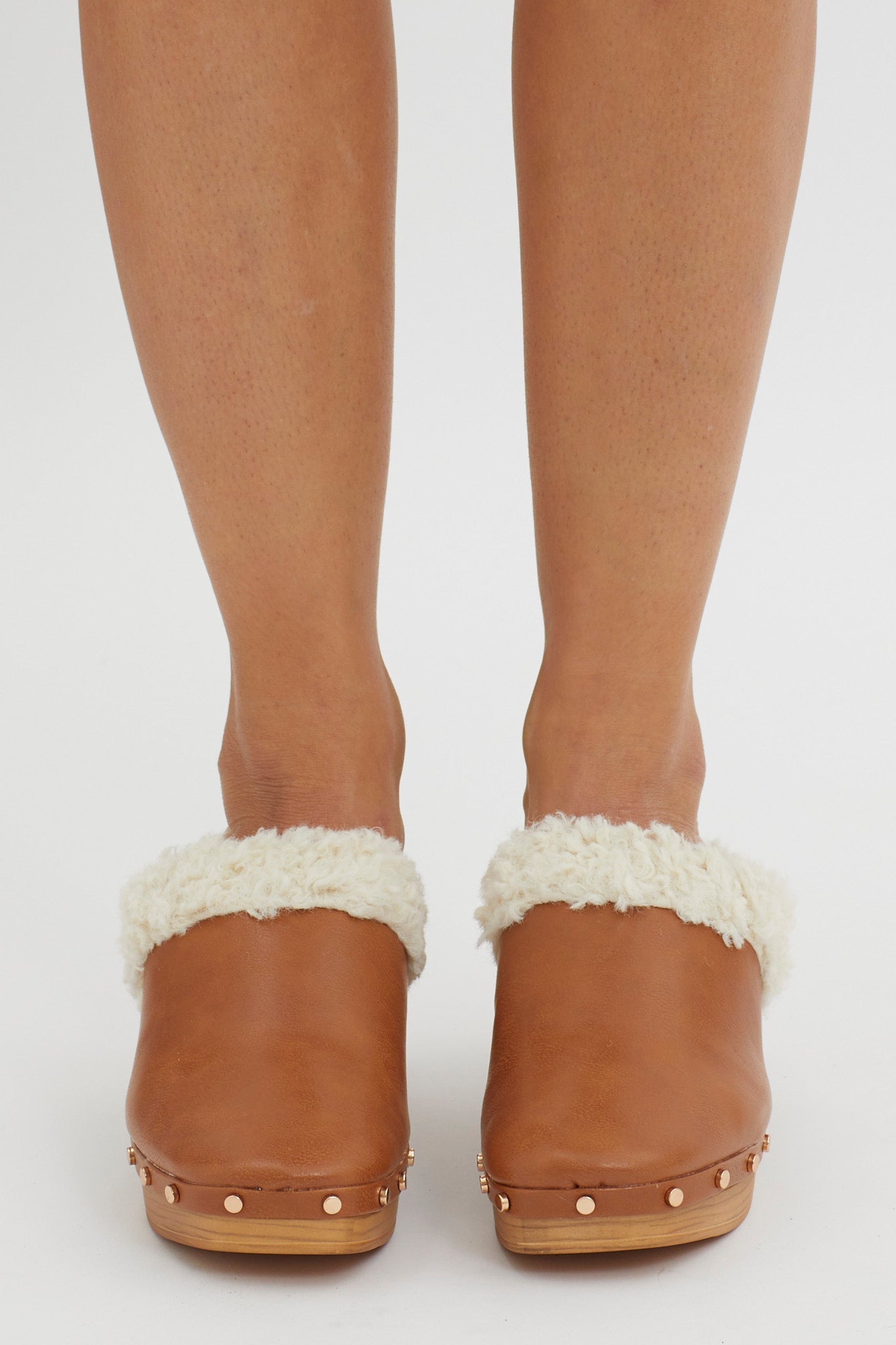 BiLLiNi Edna Clogs Tan