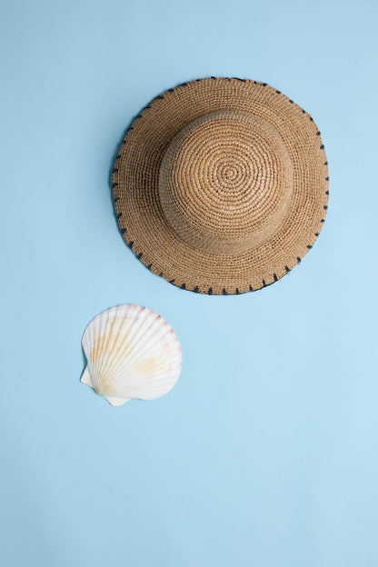 Eva Contrast Trim Bucket Hat